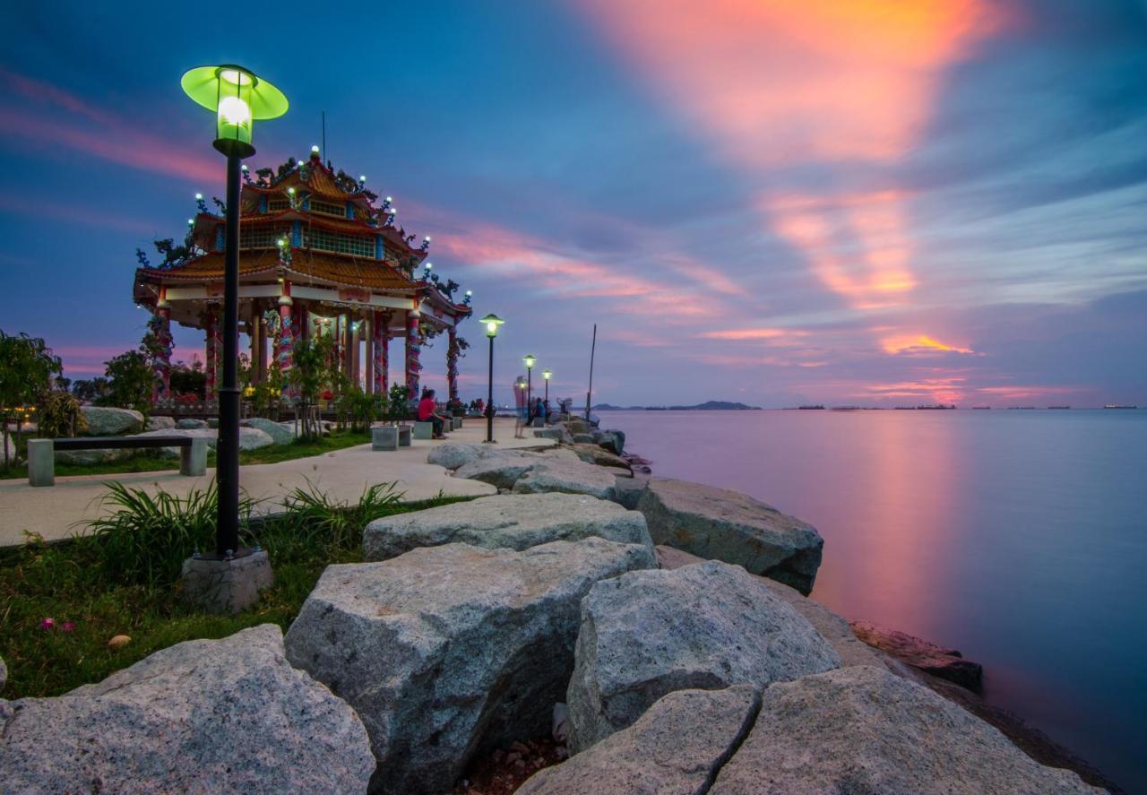 Holiday Inn & Suites Siracha Laemchabang By Ihg Si Racha Exterior foto