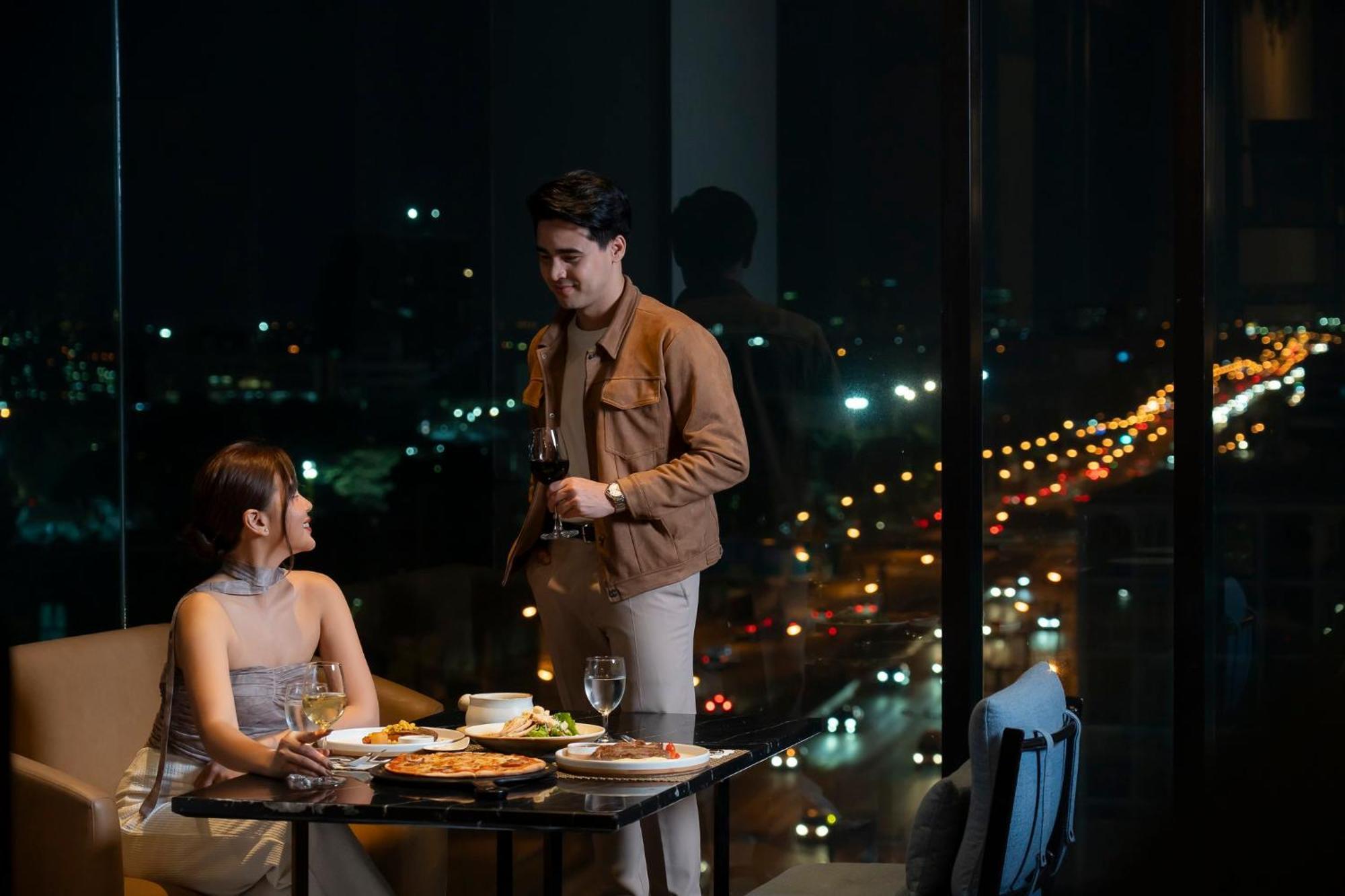 Holiday Inn & Suites Siracha Laemchabang By Ihg Si Racha Exterior foto